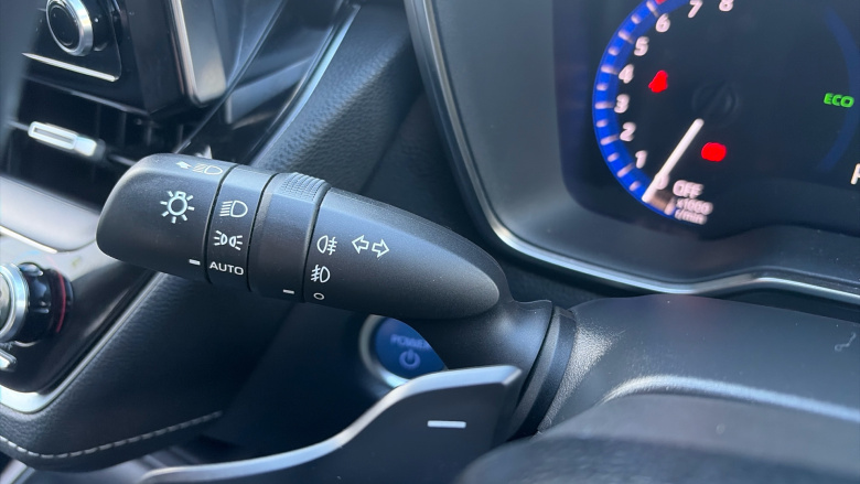 Toyota Corolla 2.0 VVT-i Hybrid Design 5dr CVT Hybrid Estate